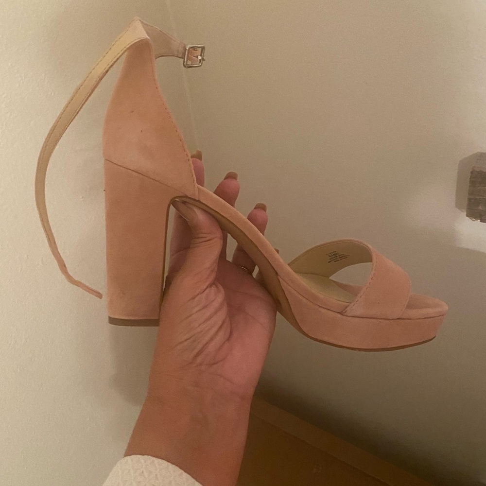 Vince Camuto Blush high heels. Sz 9-1/2 inch